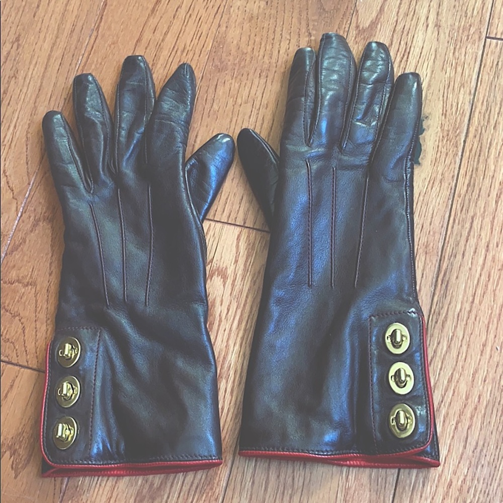 Woman's Coach leather Turlock gloves